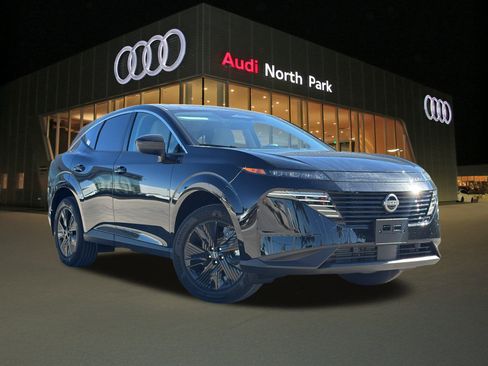 Used 2025 Nissan Murano SV image 1