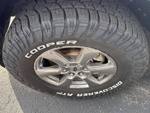 Used 2019 Ford F150 XLT w/ Equipment Group 301A Mid AWD/4WD image 5