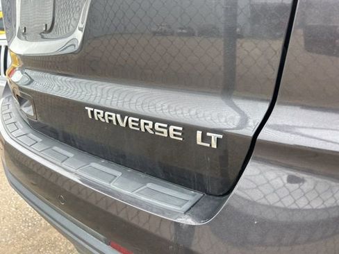 Used 2015 Chevrolet Traverse LT image 4
