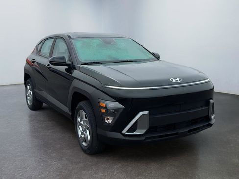New 2026 Hyundai Kona SE AWD/4WD image 3