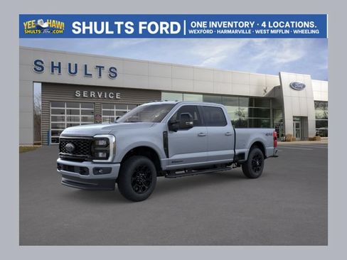 New 2026 Ford F250 Lariat w/ Black Appearance Package AWD/4WD image 1
