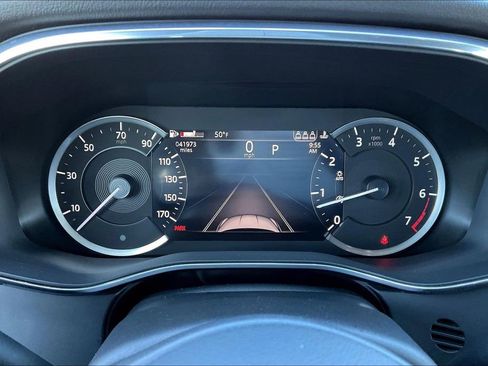 Used 2022 Jaguar XF R-Dynamic SE image 15