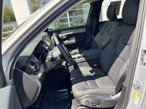 Used 2025 Volvo XC90 B6 Plus AWD/4WD image 19