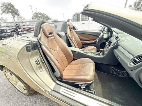 Used 2005 Mercedes-Benz SLK 350 image 27