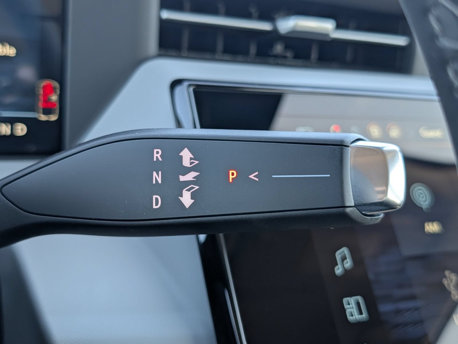 New 2027 Chevrolet Bolt LT w/ Comfort Package FWD image 19