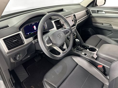 Used 2023 Volkswagen Atlas SE image 9