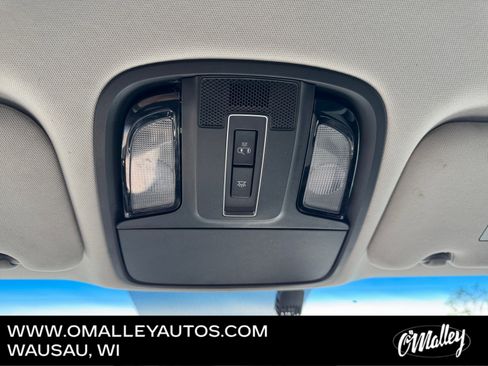 Used 2019 Kia Sorento AWD V6 image 24