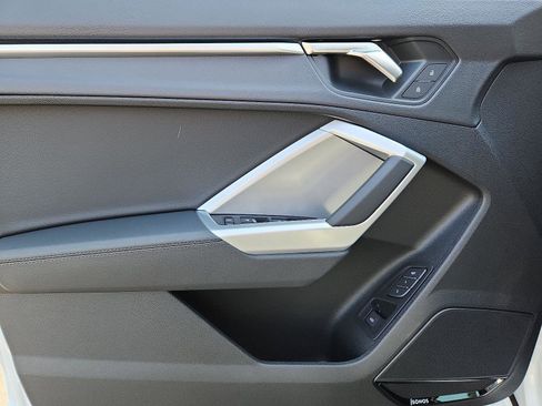 New 2025 Audi Q3 2.0T Premium image 10