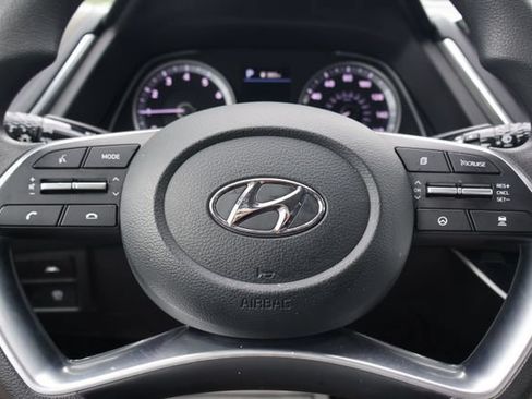 Used 2023 Hyundai Sonata SEL w/ Preferred Accessory Package FWD image 18