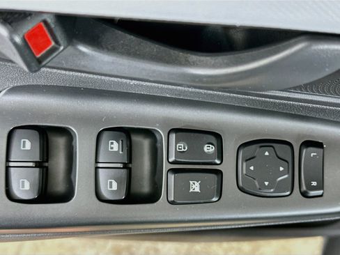 Used 2021 Hyundai Kona SE AWD/4WD image 15
