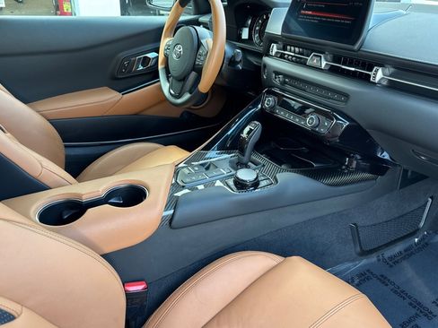 Used 2025 Toyota Supra Premium image 18