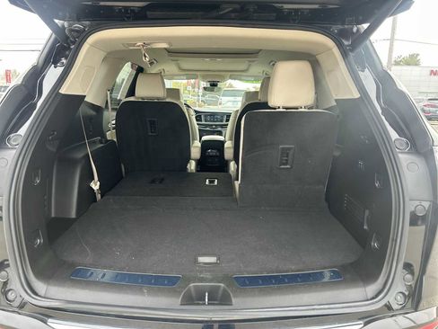 Used 2022 Buick Enclave Avenir w/ Avenir Technology Package AWD/4WD image 27