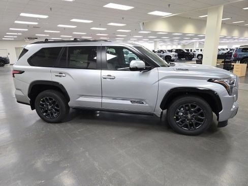 New 2026 Toyota Sequoia Platinum image 6