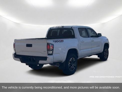 Used 2023 Toyota Tacoma TRD Sport w/ Advanced Technology Package AWD/4WD image 6