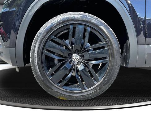 Used 2019 Volkswagen Atlas SEL AWD/4WD image 35