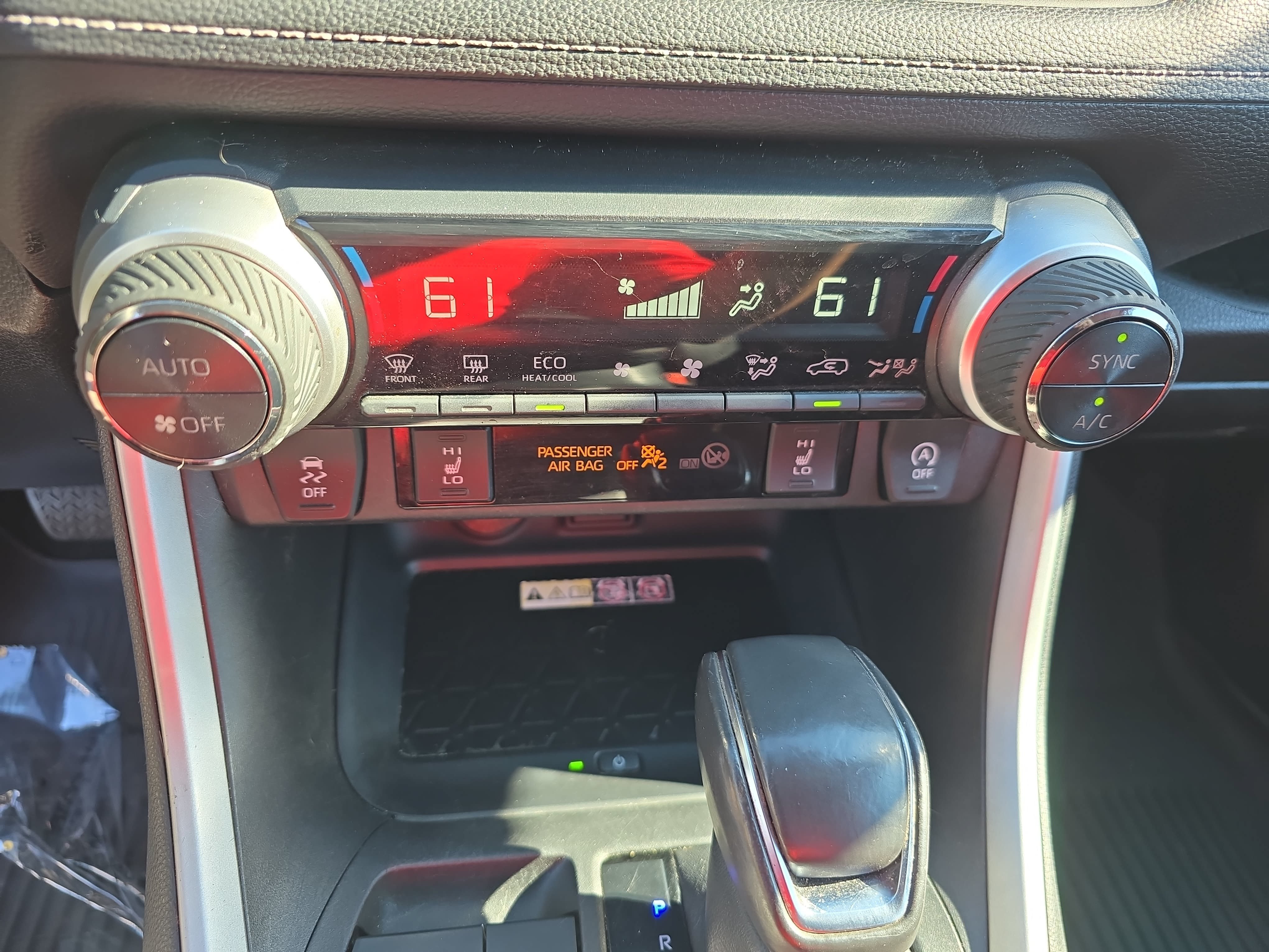Used 2022 Toyota RAV4 XLE Premium FWD image 23