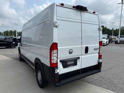 Used 2025 RAM ProMaster 2500 w/ Convenience Group FWD image 7