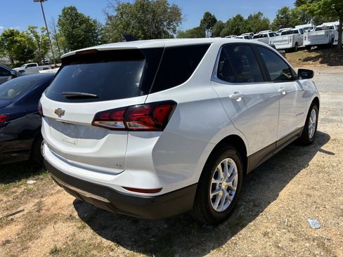 Used 2022 Chevrolet Equinox LT FWD image 8