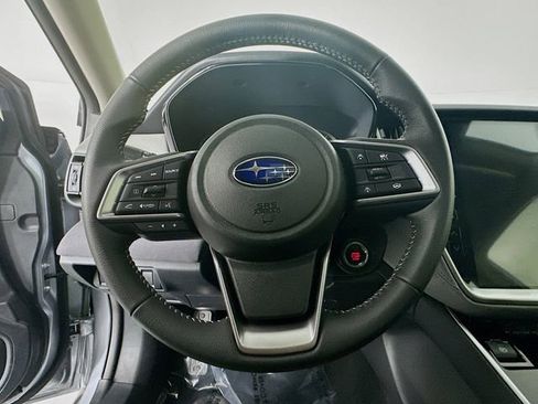 Used 2025 Subaru Outback Premium w/ Popular Package #1A image 13