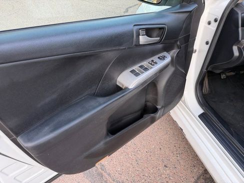 Used 2012 Toyota Camry SE image 11