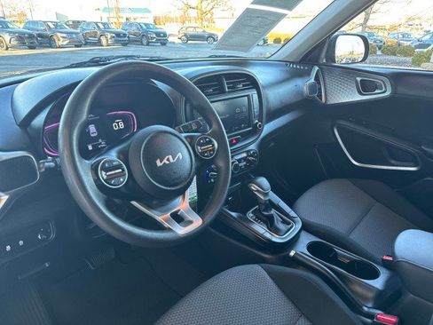 Used 2024 Kia Soul LX w/ Option Group 015 image 11