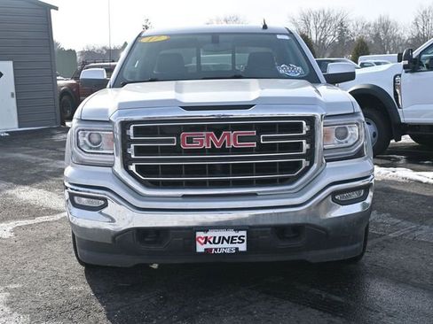Used 2017 GMC Sierra 1500 SLE w/ SLE Value Package image 12