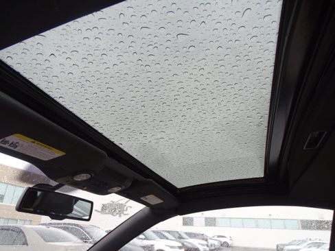 Used 2015 Volkswagen Eos Final Edition image 5