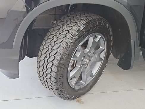 Certified 2025 Honda Passport TrailSport image 33