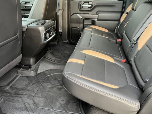 Used 2021 Chevrolet Silverado 2500 LTZ w/ Carhartt Edition image 17