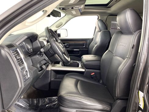 Used 2017 RAM 2500 Laramie w/ Convenience Group AWD/4WD image 17