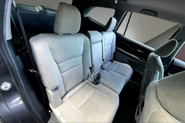 Used 2020 Honda Pilot EX image 25