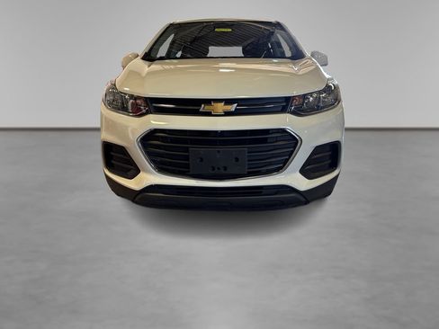 Used 2020 Chevrolet Trax LS w/ Tint and Cruise Package FWD image 12