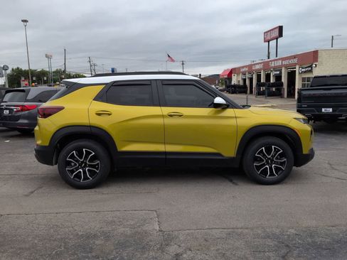 Used 2023 Chevrolet TrailBlazer ACTIV w/ Sun and Liftgate Package AWD/4WD image 9