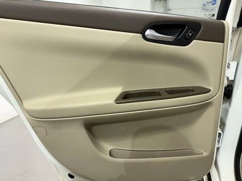 Used 2008 Chevrolet Impala LT w/ Luxury Edition Package image 19