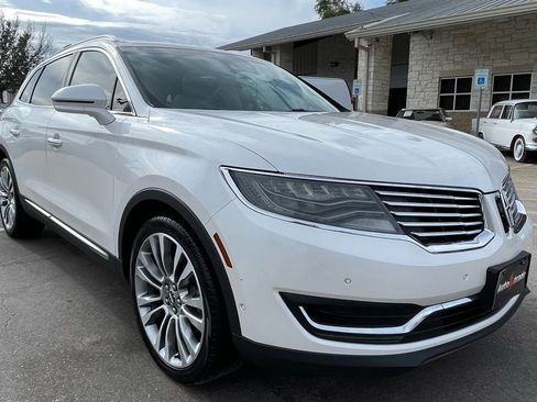 Used 2016 Lincoln MKX Reserve w/ Luxury Package image 3