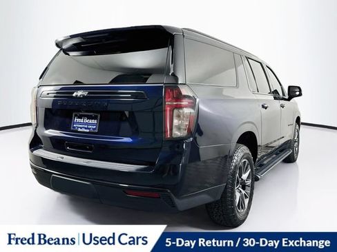 Used 2023 Chevrolet Suburban Z71 w/ Luxury Package AWD/4WD image 12