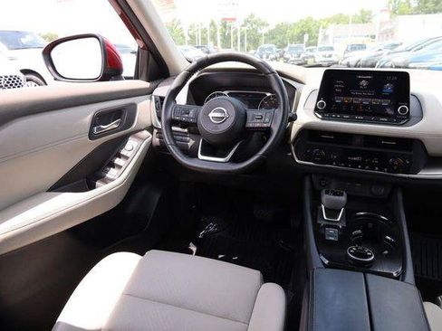 Used 2024 Nissan Rogue SV w/ SV Premium Package AWD/4WD image 24