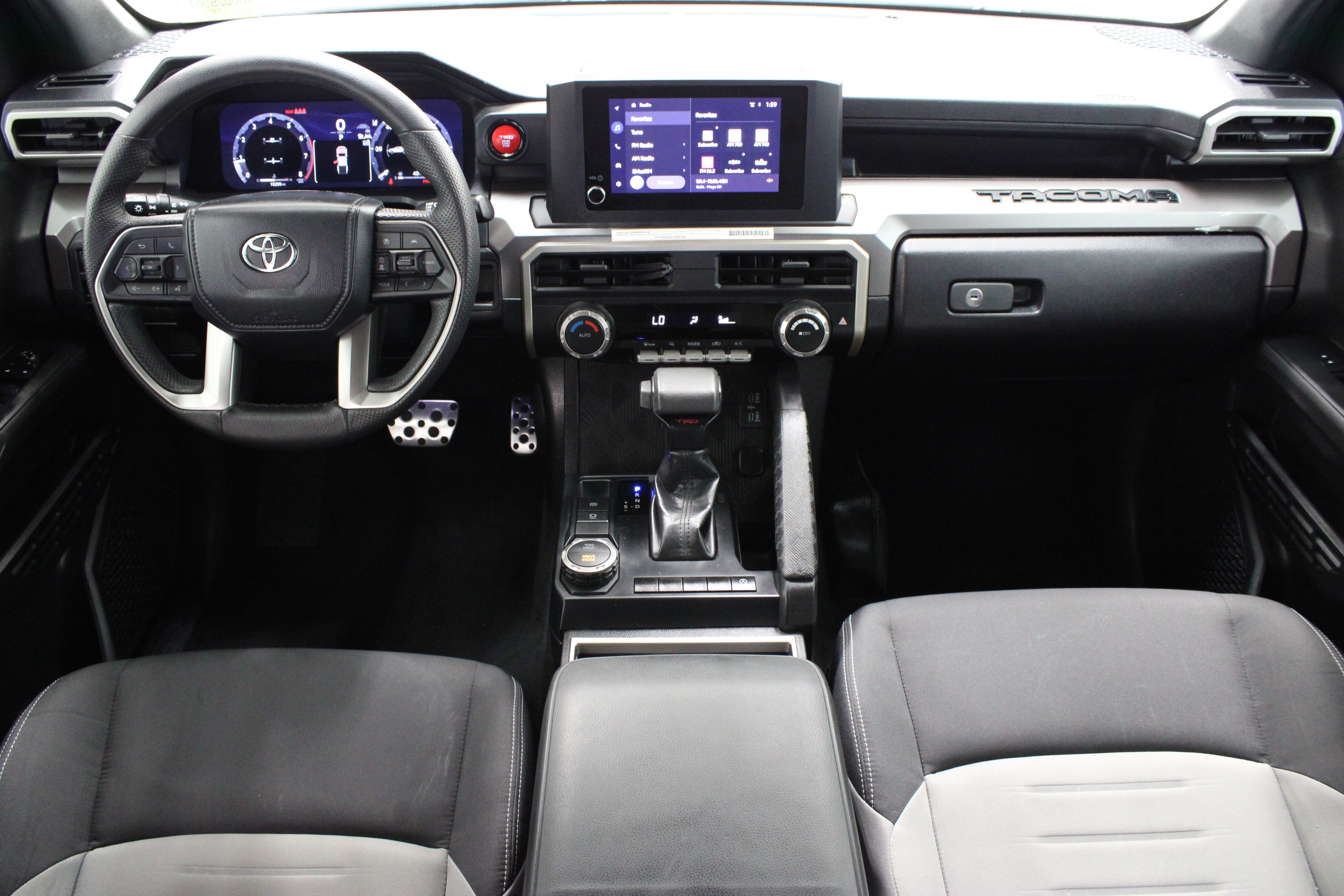 Used 2024 Toyota Tacoma TRD Sport RWD image 28