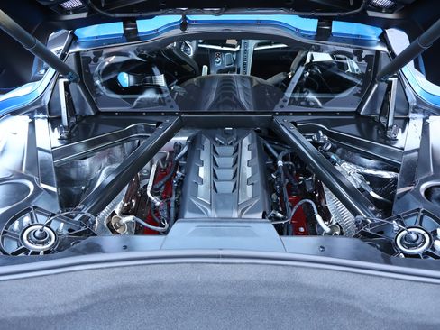 Used 2024 Chevrolet Corvette 2LT w/ Chrome Exterior Badge Package image 29