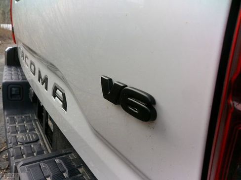 Used 2023 Toyota Tacoma SR5 image 3