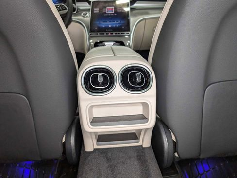 Certified 2026 Mercedes-Benz C 300 4MATIC Sedan image 22