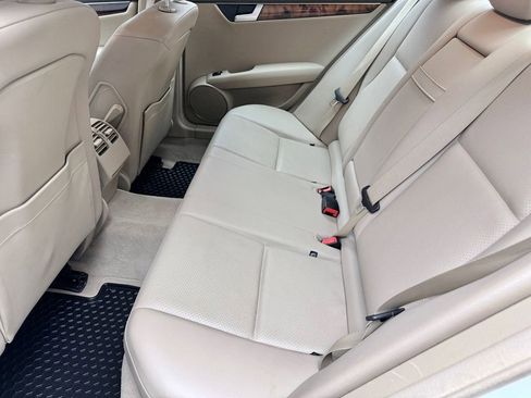 Used 2014 Mercedes-Benz C 300 4MATIC Sedan image 14