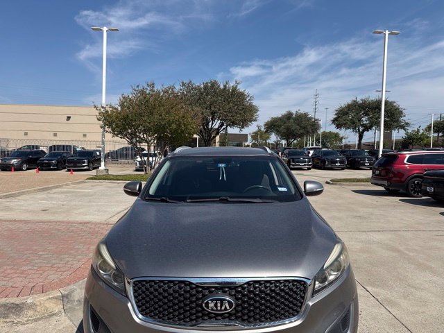 Used 2017 Kia Sorento FWD w/ LX Convenience Package image 3
