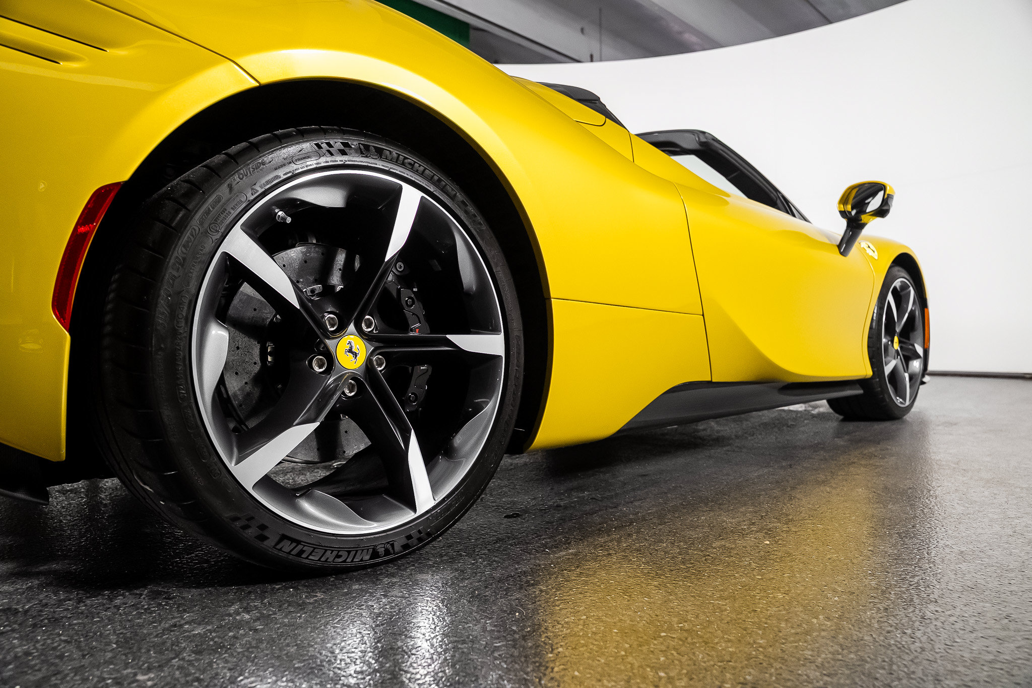 Used 2024 Ferrari SF90 Spider AWD/4WD image 34