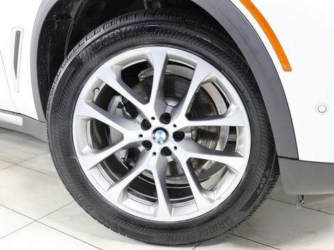 Used 2020 BMW X5 xDrive40i AWD/4WD image 13