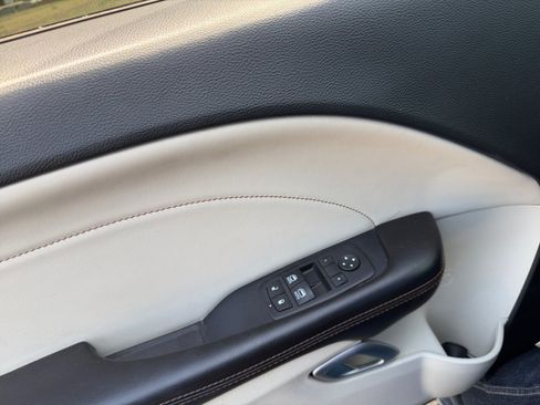 Used 2015 Dodge Challenger R/T Plus RWD image 17