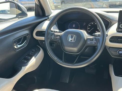 Used 2023 Honda HR-V LX image 22