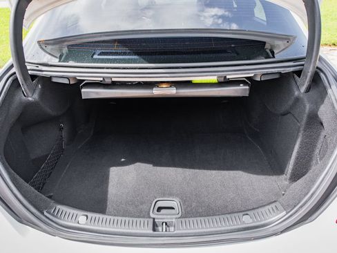 Used 2017 Mercedes-Benz E 300 4MATIC image 44