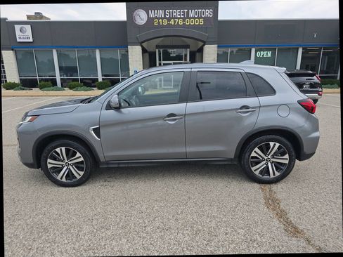 Used 2025 Mitsubishi Outlander Sport AWD image 1