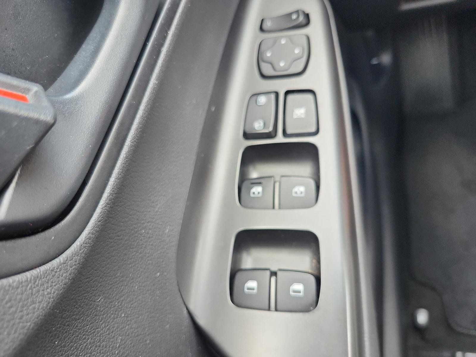 Used 2020 Hyundai Kona SEL FWD image 17